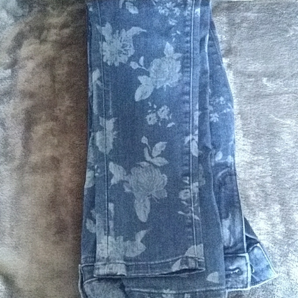 Jeans - Picture 3 of 3